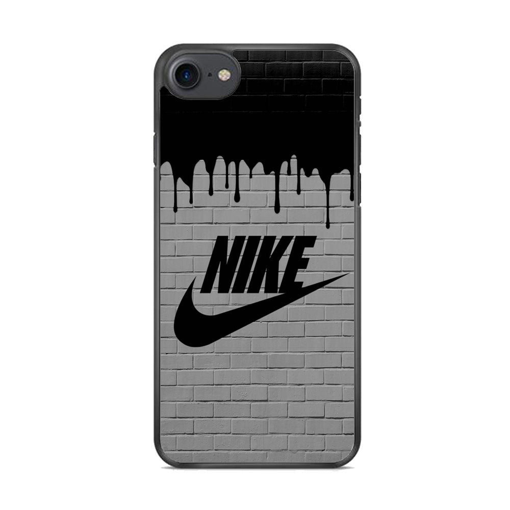 Nike on The Wall  iPhone 8 Case